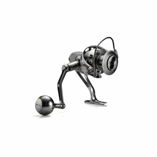 Fishing reel in use